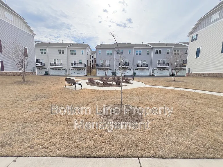 9416 Mallard Mills Dr — Photo 31