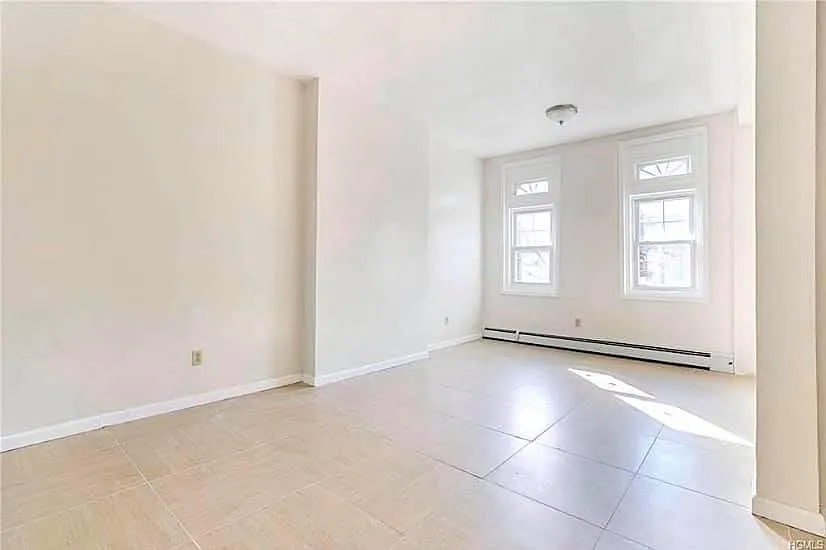 194 Buena Vista Ave — Photo 3