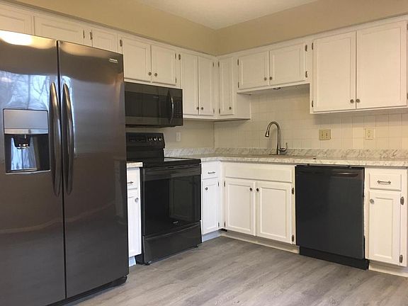 4th image of 6148 Baskerville Dr
