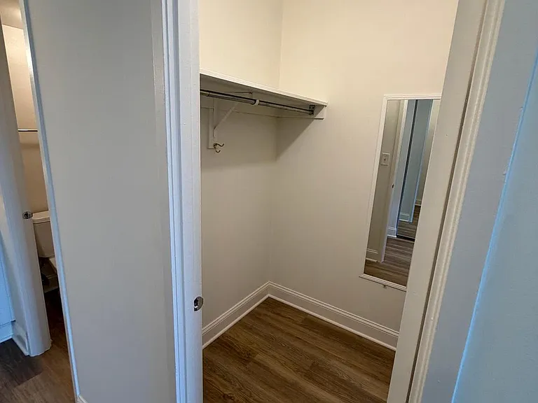 8370 Greensboro Dr #1019 — Photo 41