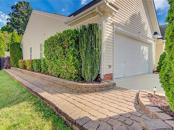 3rd image of 5008 Long Branch Dr