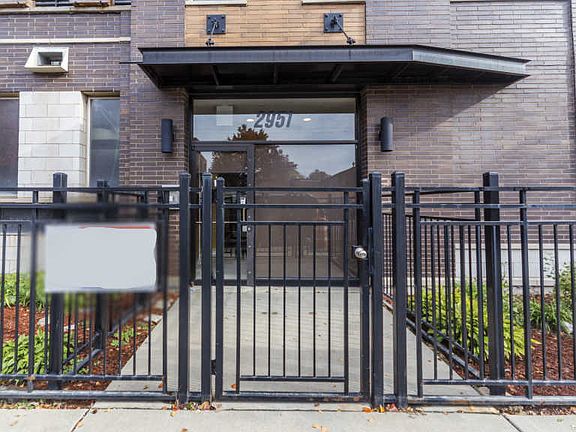 2nd image of 2951 N Clybourn Ave APT 202