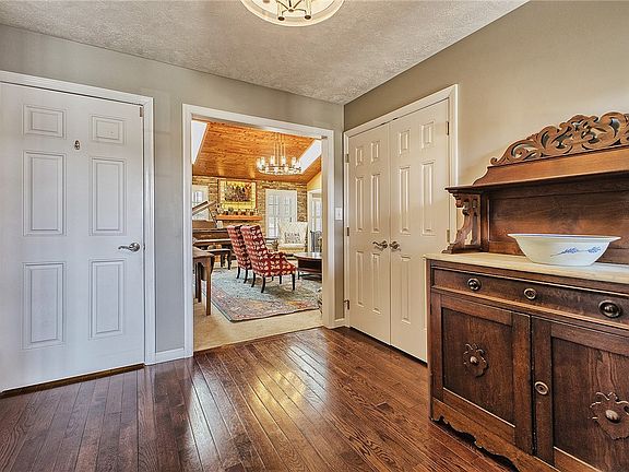 5th image of 518 Kristi Dr