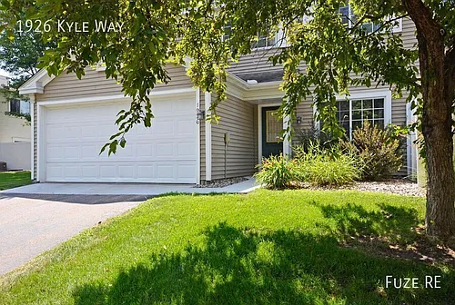 1926 Kyle Way Photo 1