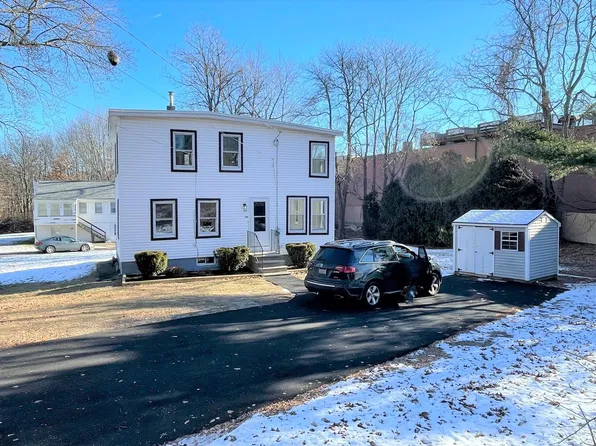 53-1 Woodbine St, Chelmsford, MA 01824