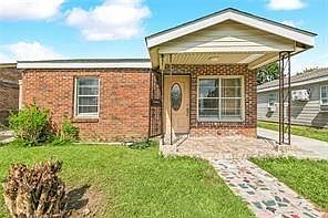 1st image of 1828 Plaza Dr