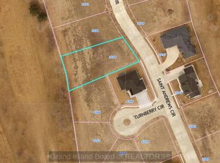 3134 Saint Andrews Cir, Grand Island, NE 68803