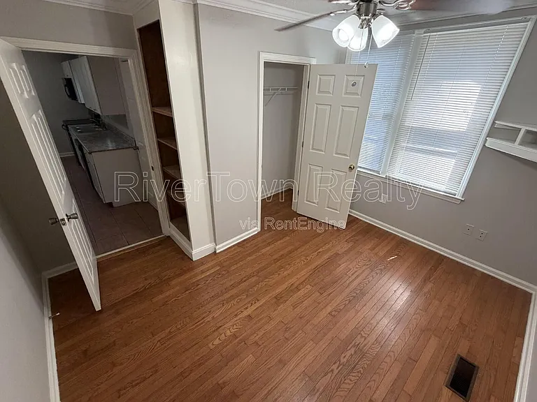 736 Echles St — Photo 12
