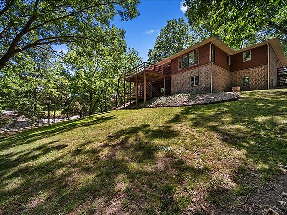 4th image of 9641 Brittany Ln