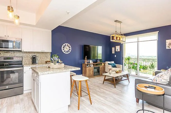 1 bed, 623 sqft, $2,250 — Photo 3