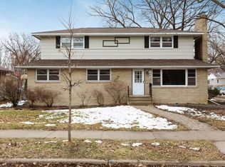 1060 26th Ave SE, Minneapolis, MN 55414