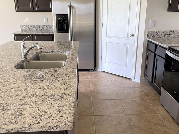 3rd image of 3695 Giorgio Dr