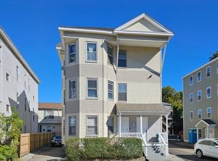 21 Henchman St, Worcester, MA 01605