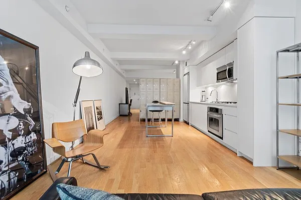 Rented by Douglas Elliman | media 2