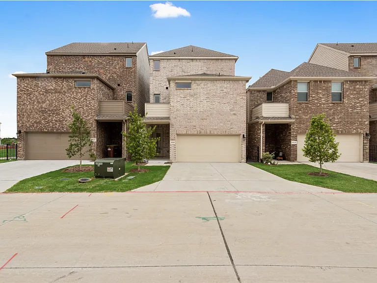 4526 Mona Lisa Ln — Photo 15