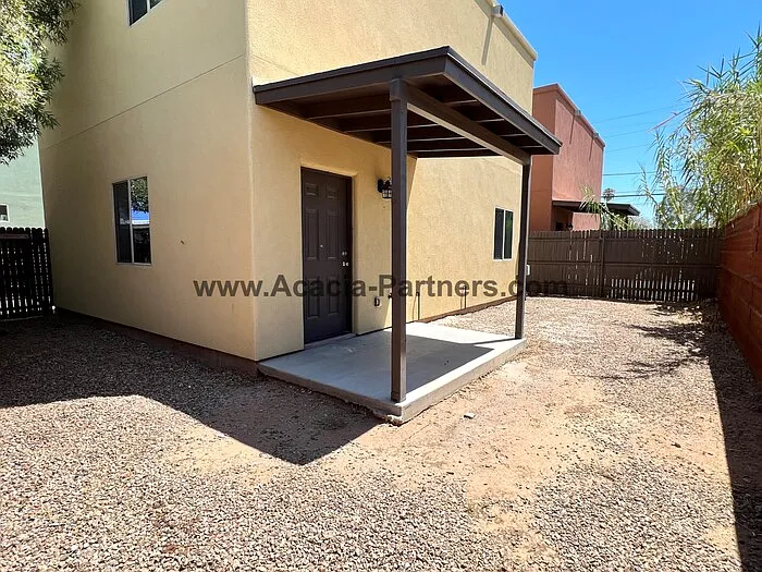 1421 N Belvedere Ave — Photo 15