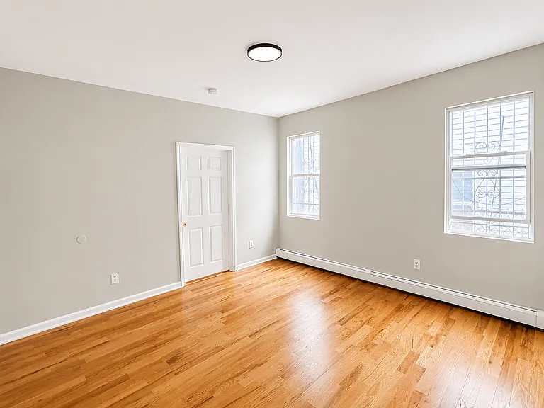 90-92 Willoughby St #2L — Photo 5