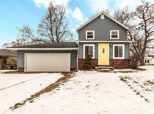 505 N Jefferson St, Roanoke, IL