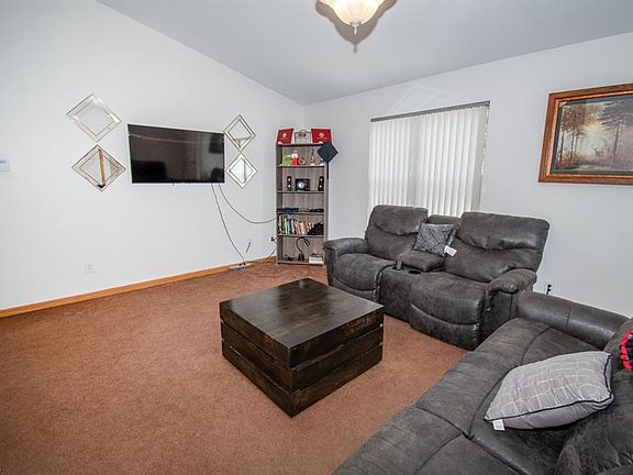 4th image of 3535 Staunton Dr