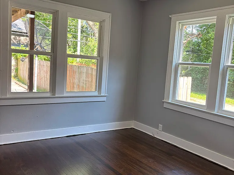 5627 Park Ave — Photo 9