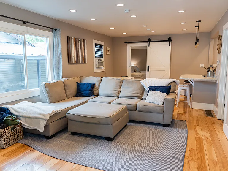 3054 Ames Ct — Photo 3