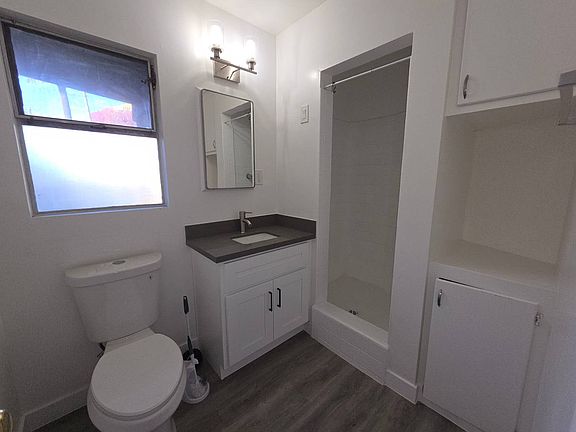 3rd image of 2624 Lake Ave APT D