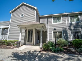 1976 Curry Rd #H-160, Schenectady, NY 12303