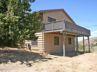 42858 Bluehills Dr, Lake Hughes, CA 93532