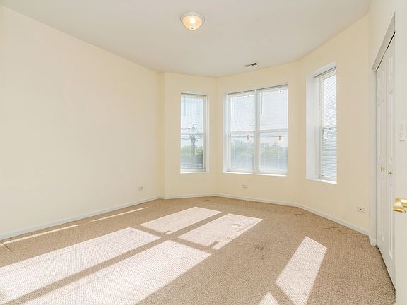 5th image of 1419 E 62nd St APT 3E