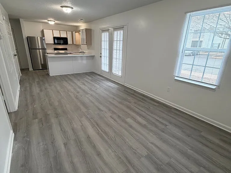 Arlington Apartments — Photo 138