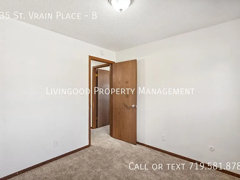 435 Saint Vrain Pl #B — Photo 10