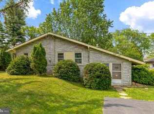 2060 Stone Mill Rd, Lancaster, PA 17603