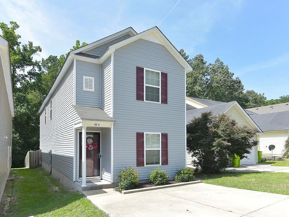 1st image of 97B Winterberry Ln