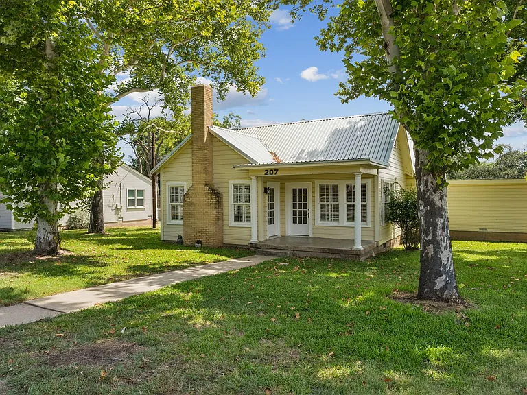207 S Porter St — Photo 1