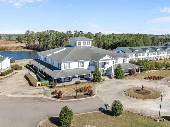 490 Little River Farm Boulevard #101a, Carthage, NC 28327