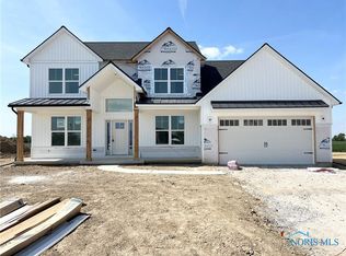 1057 Stoneleigh Rd, Perrysburg, OH 43551