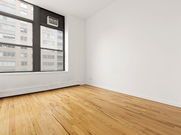 4th image of 60 W 14th St APT 4C