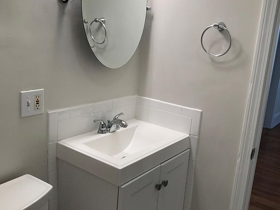 2nd image of 195 Winthrop St