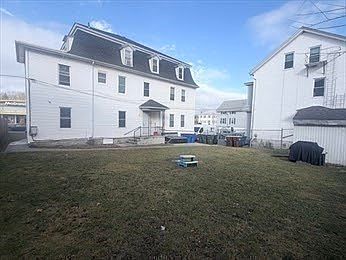3rd image of 1852 S Main St