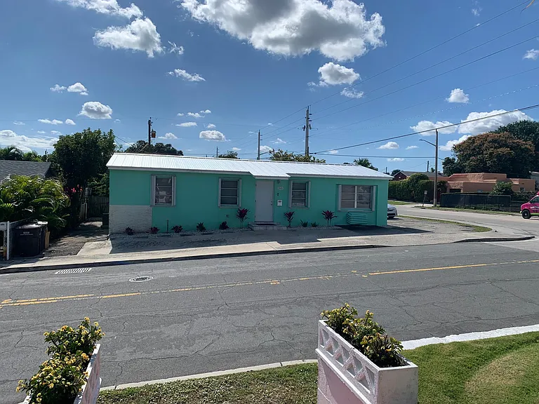 5002 Parker Ave — Photo 43