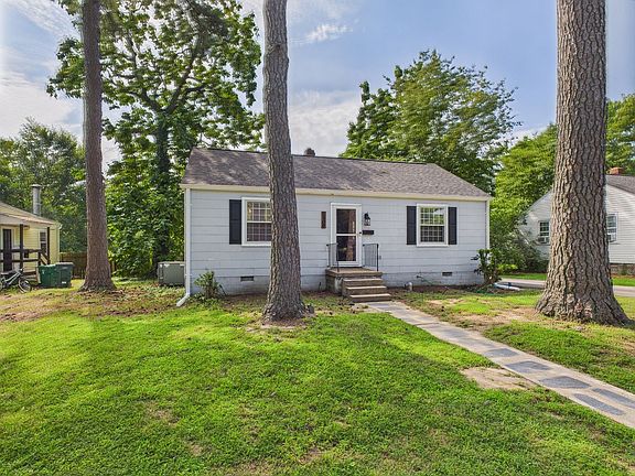 2nd image of 1409 Landis Dr