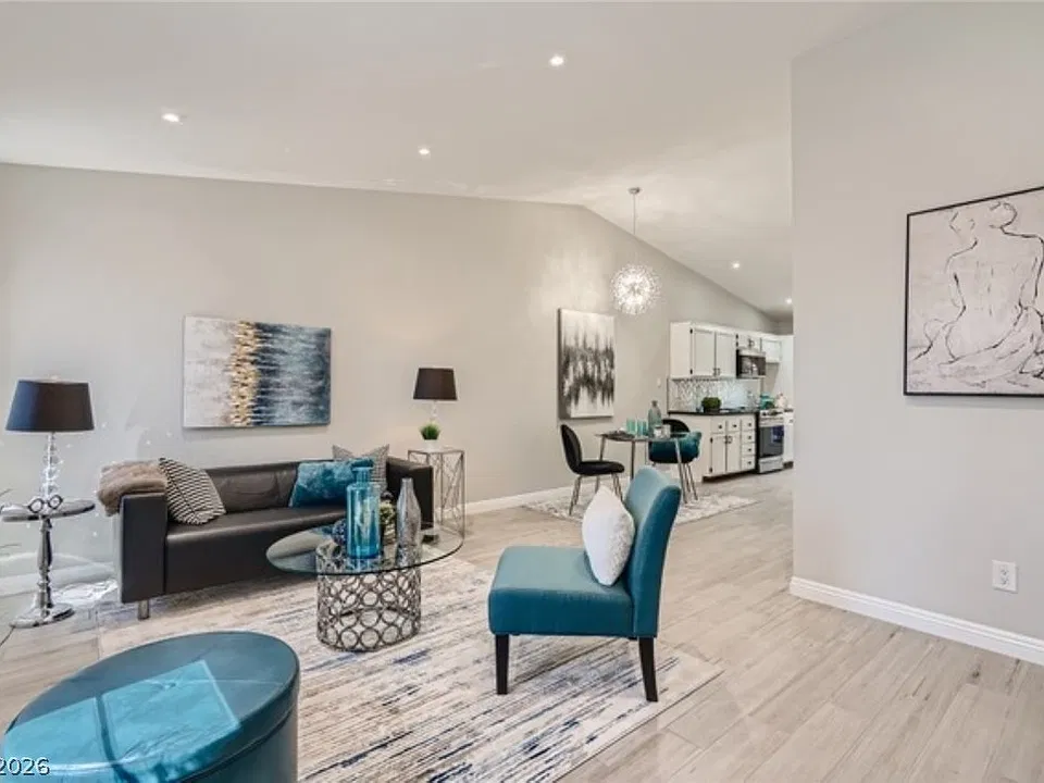 2334 Jack Pine Way