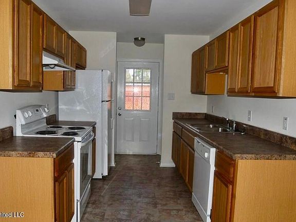 3rd image of 14 Grand Lido Ln