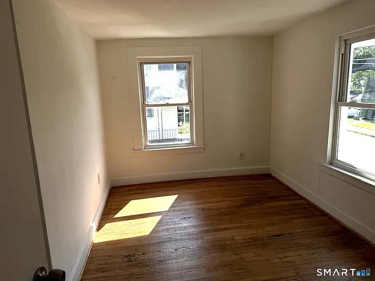 97 Bissell St #2 — Photo 6