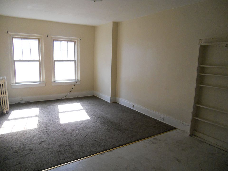 1st image of 209 Elmwood Ave APT 33