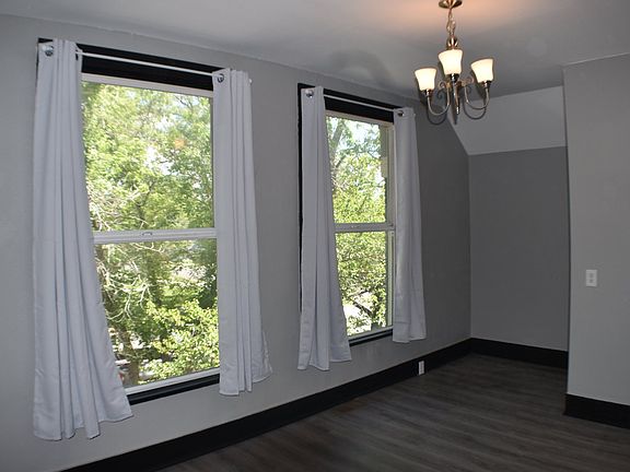 4th image of 305 W 2nd St #2