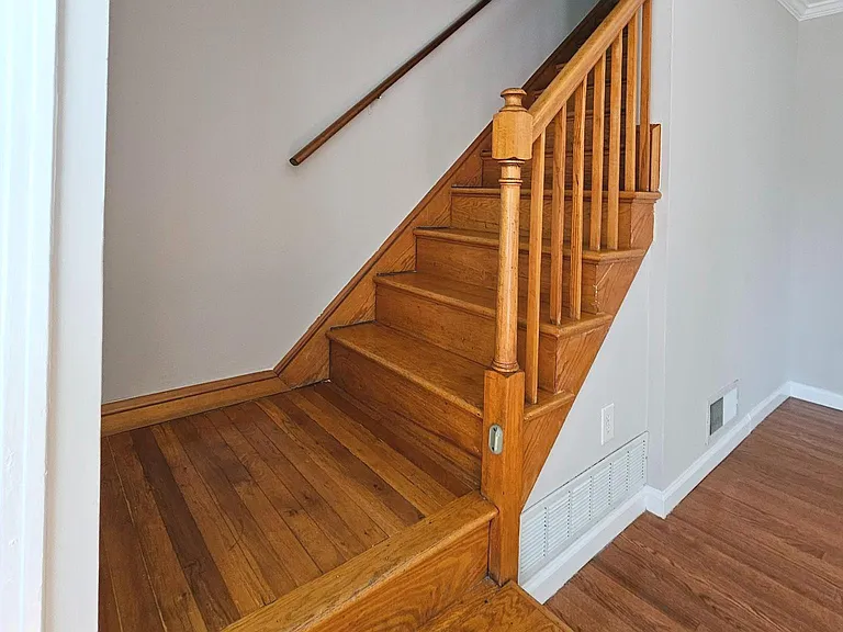 2214 Arlington Ter — Photo 14