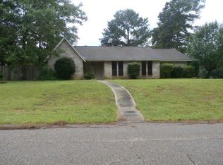 51 Deer Run Rd, Hattiesburg, MS 39402