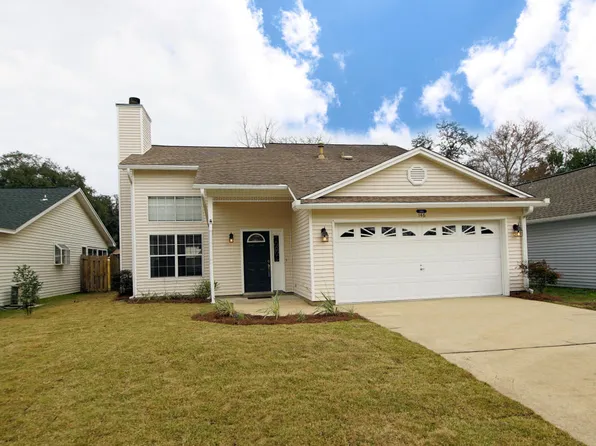 146 Meadowbrook Ct, Niceville, FL 32578