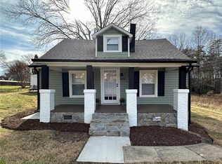 605 W Decatur St, Madison, NC 27025